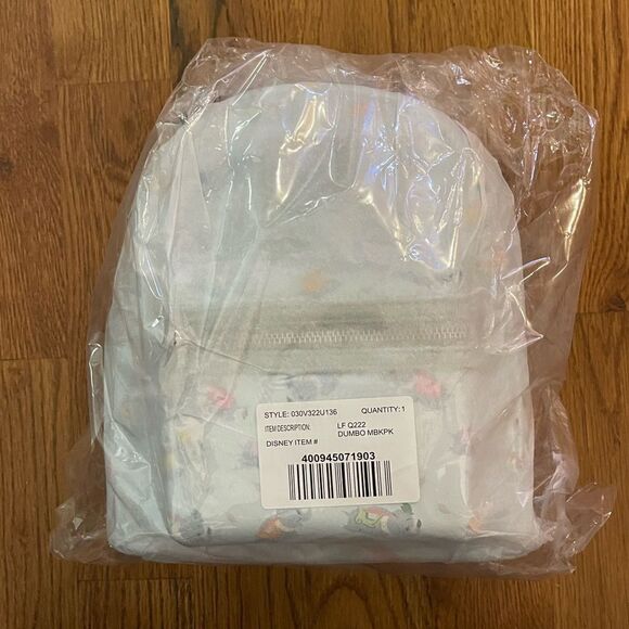 Loungefly X Disney Dumbo The Flying Elephant Mini Backpack NWT - Picture 4 of 5